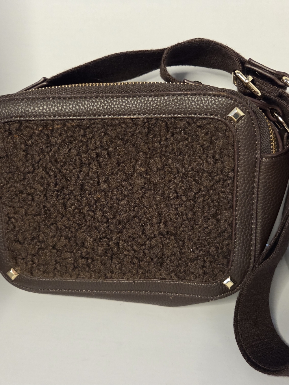 Rachel Zoe Brown Sherpa Leather Trim Crossbody Bag Gold Hardware Tassel Strap - Picture 5 of 5
